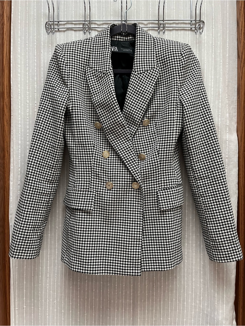 ZARA Houndstooth Check Double Breasted Blazer Gold Button Black White Size XS⁠